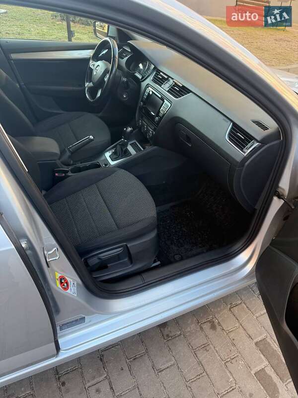 Универсал Skoda Octavia 2013 в Вараше фото 14 Универсал Skoda Octavia 2013 в Вараше