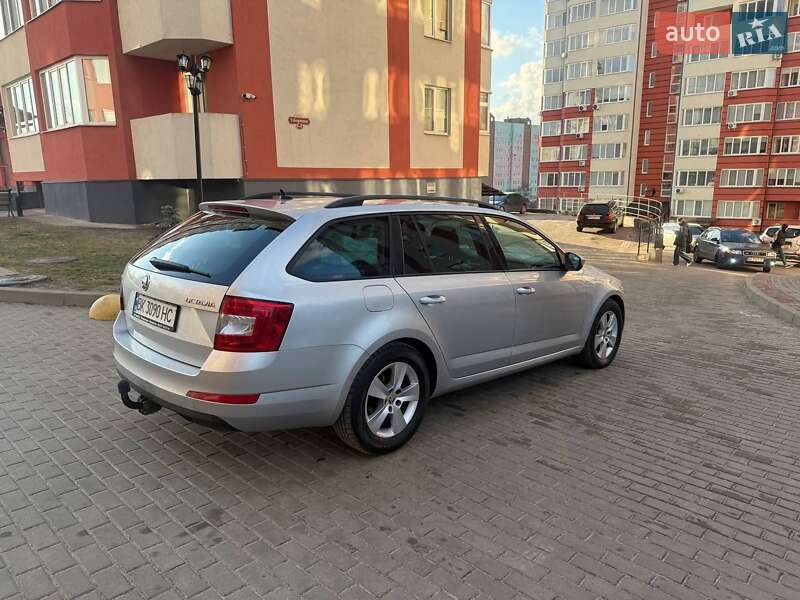 Универсал Skoda Octavia 2013 в Вараше фото 27 Универсал Skoda Octavia 2013 в Вараше