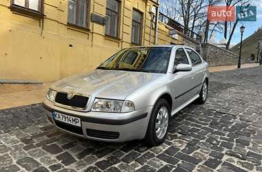 Ліфтбек Skoda Octavia 2004 в Києві