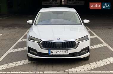 Лифтбек Skoda Octavia 2023 в Киеве