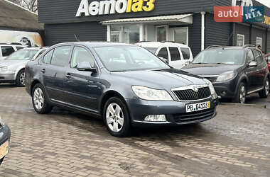 Ліфтбек Skoda Octavia 2009 в Сумах