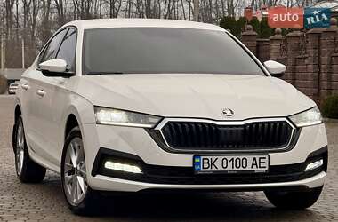 Ліфтбек Skoda Octavia 2023 в Рівному