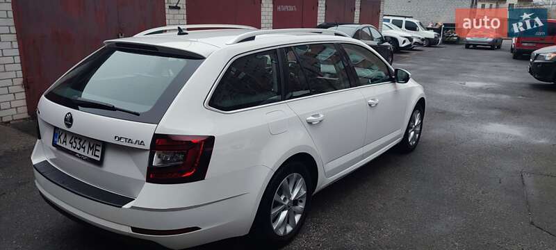 Универсал Skoda Octavia 2019 в Киеве