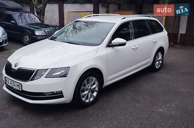 Универсал Skoda Octavia 2019 в Киеве
