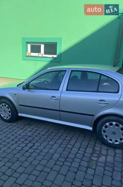 Лифтбек Skoda Octavia 2003 в Надворной