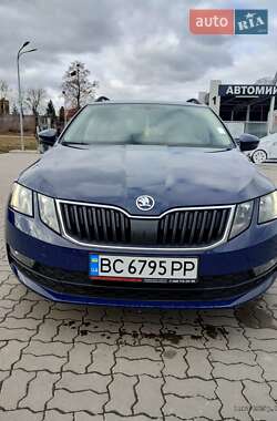 Універсал Skoda Octavia 2017 в Радехові