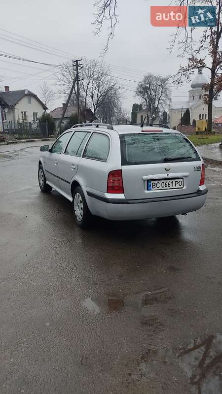 Универсал Skoda Octavia 2008 в Стрые