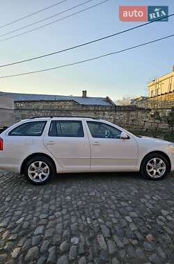 Універсал Skoda Octavia 2010 в Одесі