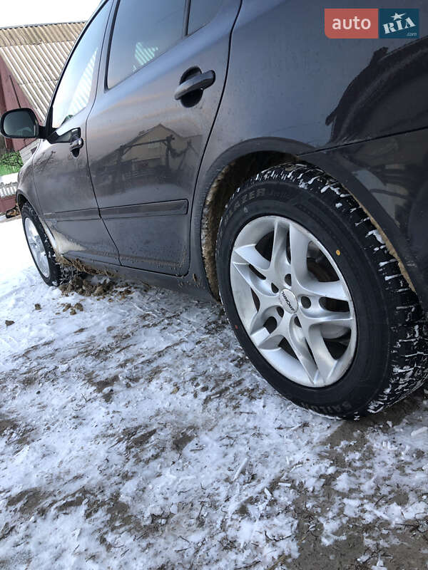 Універсал Skoda Octavia 2011 в Луцьку