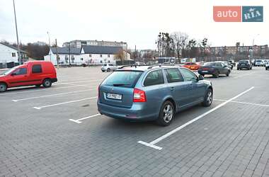 Универсал Skoda Octavia 2009 в Умани