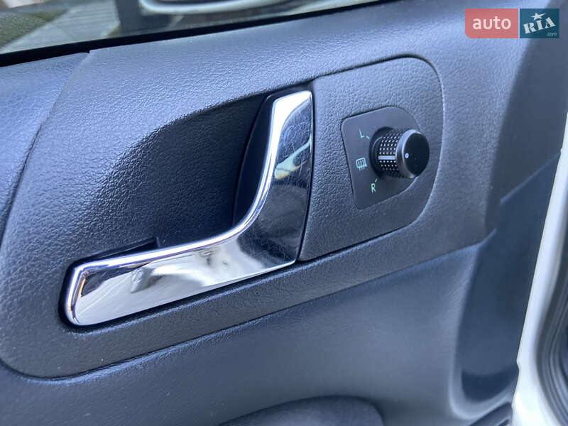 Універсал Skoda Octavia 2007 в Ужгороді