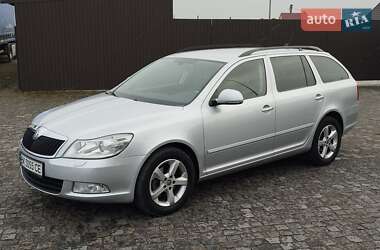 Универсал Skoda Octavia 2012 в Ровно