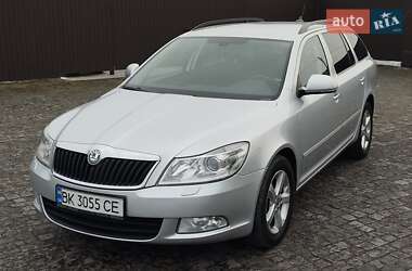 Универсал Skoda Octavia 2012 в Ровно