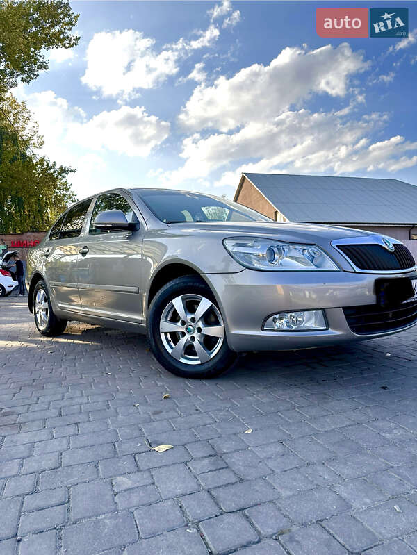Skoda Octavia 2012 Skoda Octavia 2012