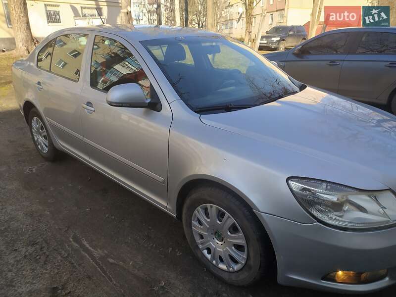 Лифтбек Skoda Octavia 2011 в 