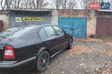 Лифтбек Skoda Octavia 2001 в 