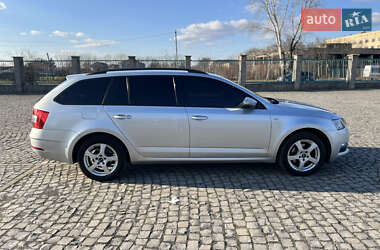 Універсал Skoda Octavia 2019 в 