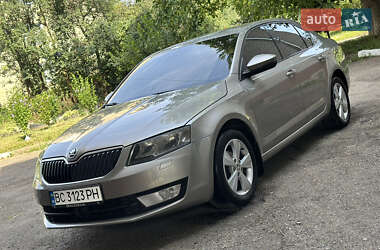 Лифтбек Skoda Octavia 2014 в Стрые