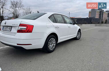 Лифтбек Skoda Octavia 2019 в Киеве