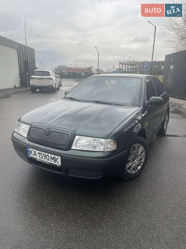 Ліфтбек Skoda Octavia 2004 в Києві