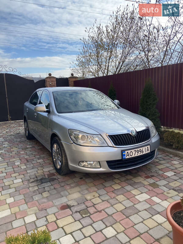 Ліфтбек Skoda Octavia 2011 в Ужгороді