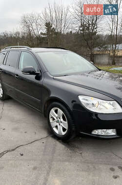 Універсал Skoda Octavia 2012 в Городку