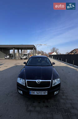 Ліфтбек Skoda Octavia 2004 в Рокитному