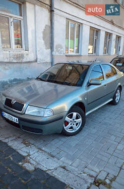 Лифтбек Skoda Octavia 2002 в Львове