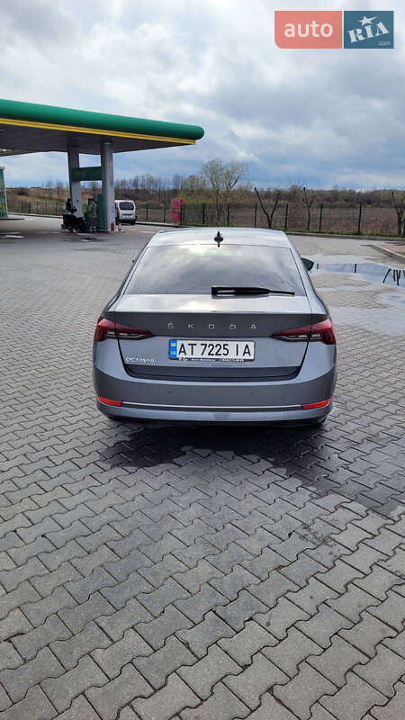 Лифтбек Skoda Octavia 2023 в Ивано-Франковске