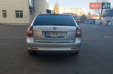 Универсал Skoda Octavia 2012 в 