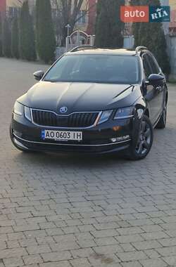 Универсал Skoda Octavia 2017 в Ужгороде