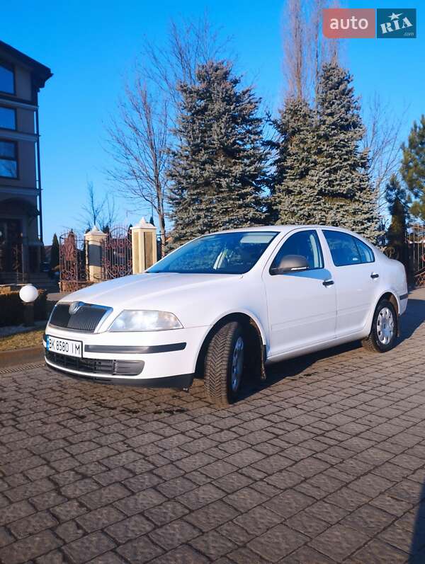 Лифтбек Skoda Octavia 2012 в Сарнах