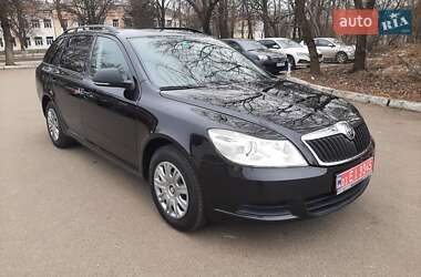 Универсал Skoda Octavia 2011 в Чернигове