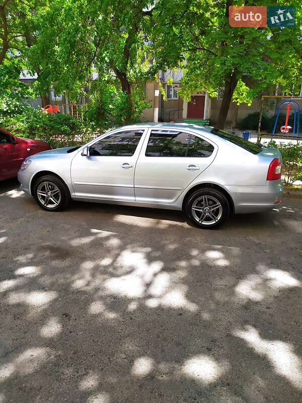 Лифтбек Skoda Octavia 2011 в Николаеве