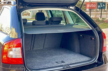 Универсал Skoda Octavia 2010 в 