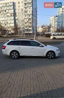 Універсал Skoda Octavia 2015 в Черкасах