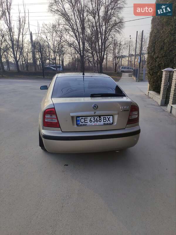 Лифтбек Skoda Octavia 2005 в Черновцах
