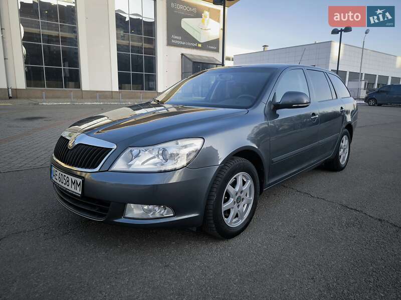 Универсал Skoda Octavia 2009 в Днепре