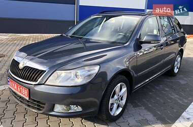 Универсал Skoda Octavia 2012 в Ровно