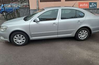 Лифтбек Skoda Octavia 2010 в 