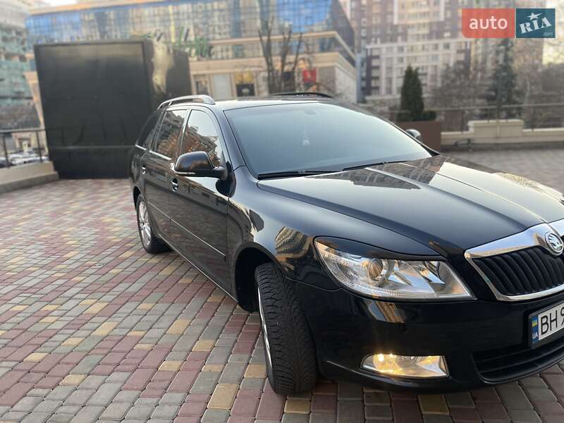 Универсал Skoda Octavia 2009 в Одессе