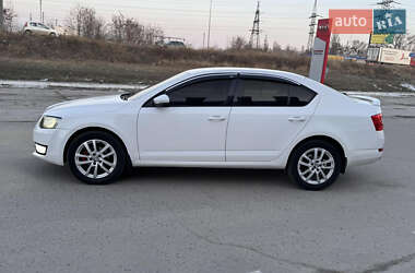 Лифтбек Skoda Octavia 2014 в 