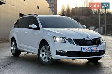 Универсал Skoda Octavia 2017 в Кривом Роге