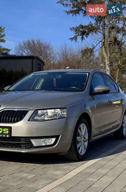 Лифтбек Skoda Octavia 2013 в Ужгороде