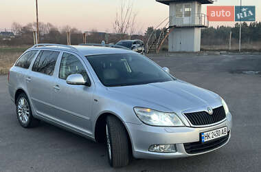 Универсал Skoda Octavia 2012 в Сарнах