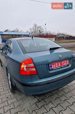 Лифтбек Skoda Octavia 2007 в Гадяче