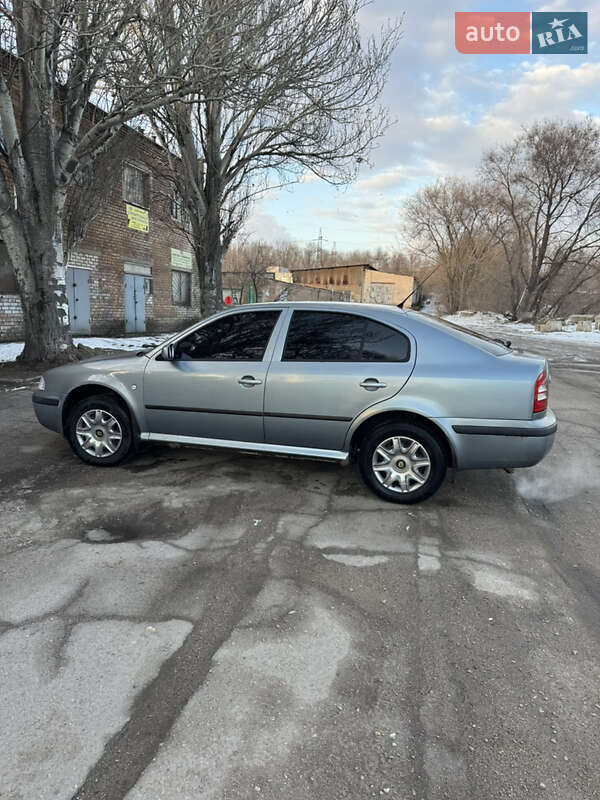 Лифтбек Skoda Octavia 2004 в Запорожье