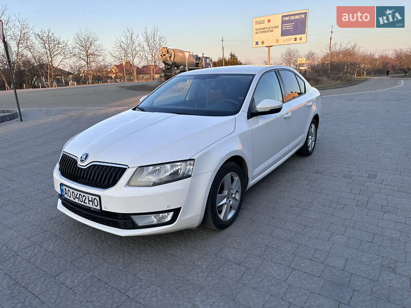 Лифтбек Skoda Octavia 2016 в Ужгороде