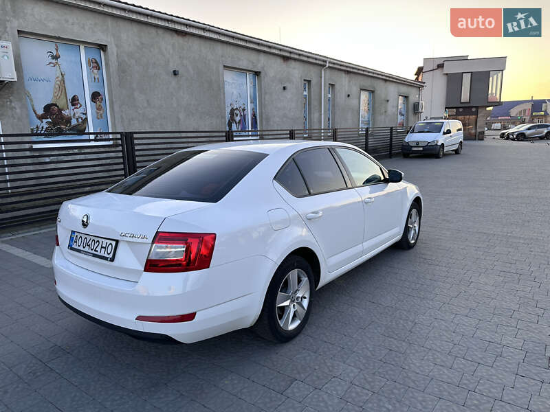 Лифтбек Skoda Octavia 2016 в Ужгороде
