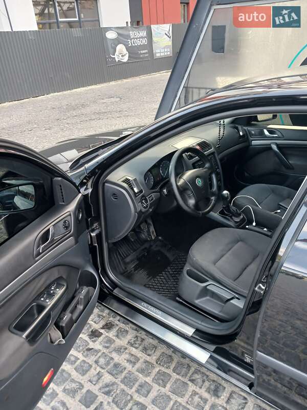 Ліфтбек Skoda Octavia 2008 в Львові